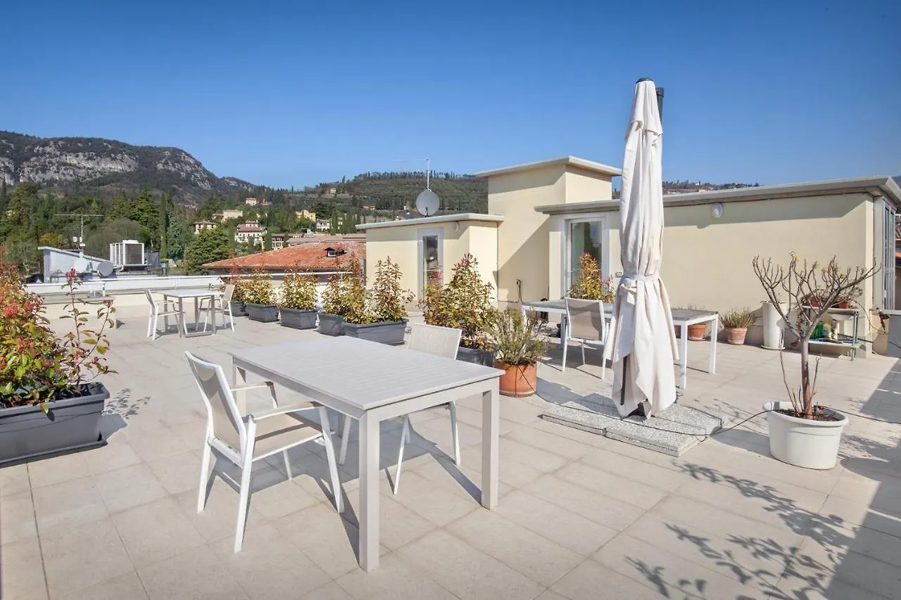 Rocca Terrace Appartement Garda  0*, Garda (Verona) Italië