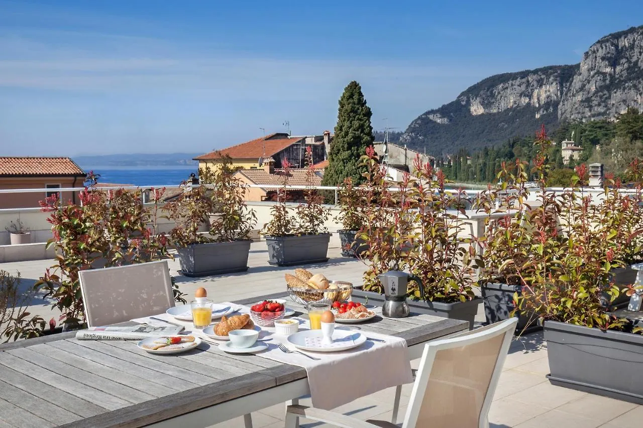 Rocca Terrace Daire Garda